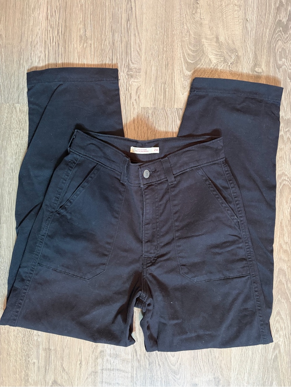 Levi's Women’s Black Straight Leg Utility Pants - Size 24, 27 inch inseam